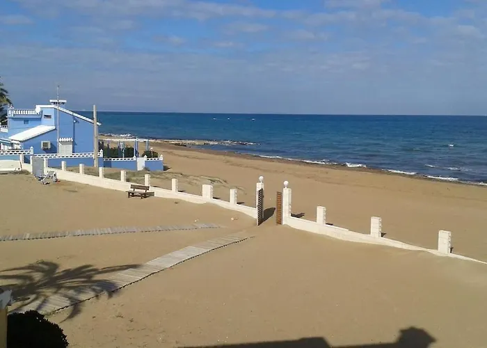 Primera Linea De Playa. Denia